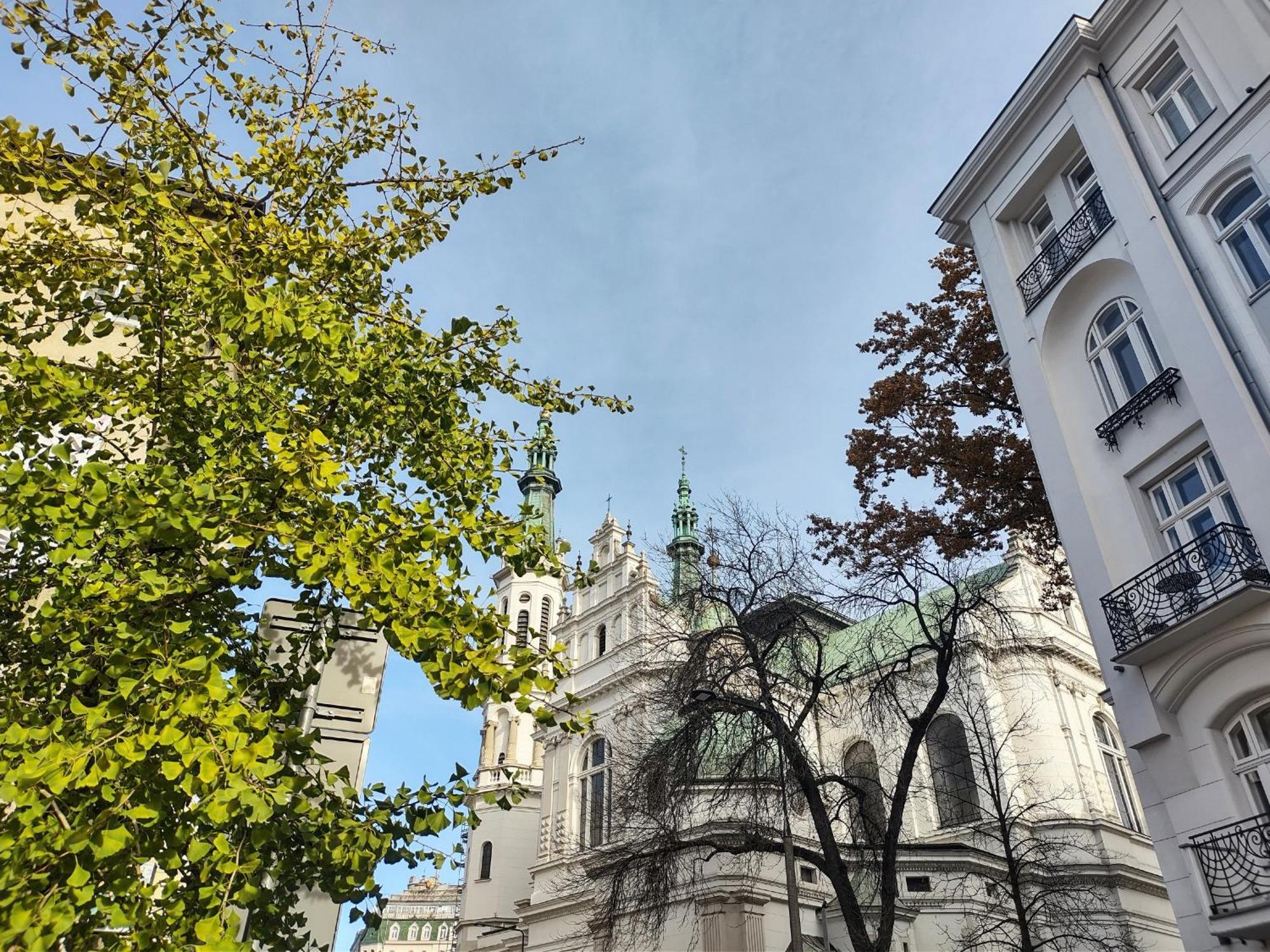 Day & Night By Cooee Apartments Varşovia Exterior foto